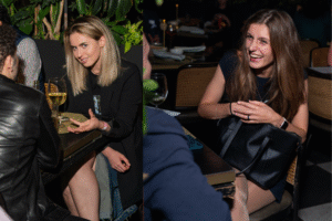 Invitados disfrutando de un evento exclusivo de Match Match Agency, en un ambiente elegante en Ciudad de México.